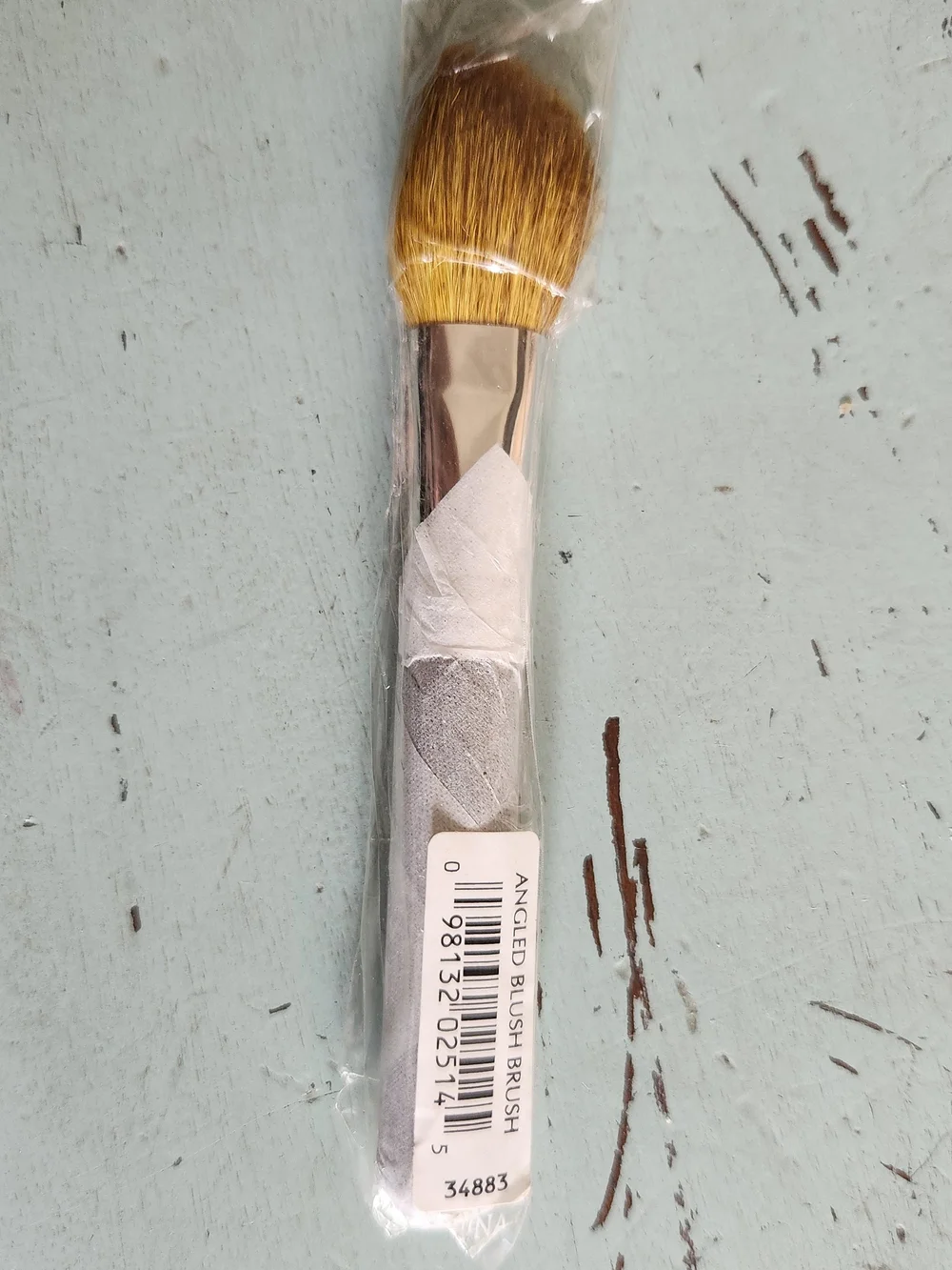 Bare Escentuals Angled Blush Brush - Model # 34883 - New and Sealed!